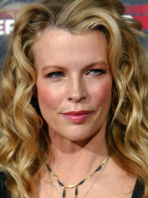 Kim Basinger Biography and Free Pictures