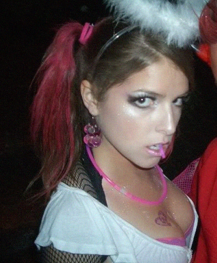 Anna Kendrick - More Free Pictures.