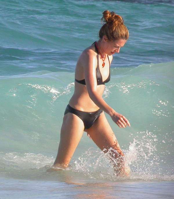 Cat Deeley 17
