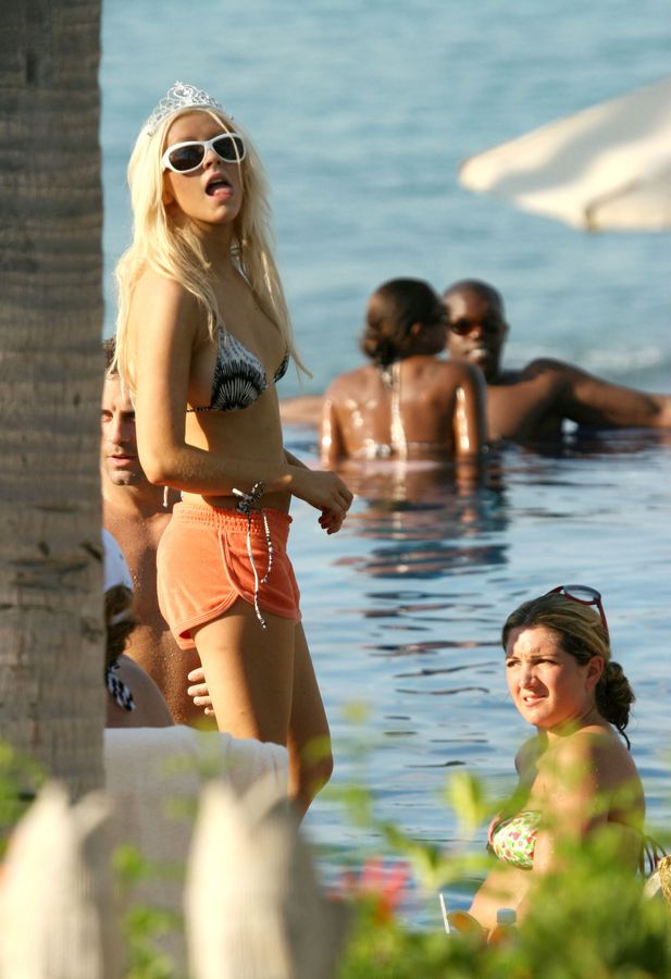 Christina Aguilera - More Free Pictures 3.