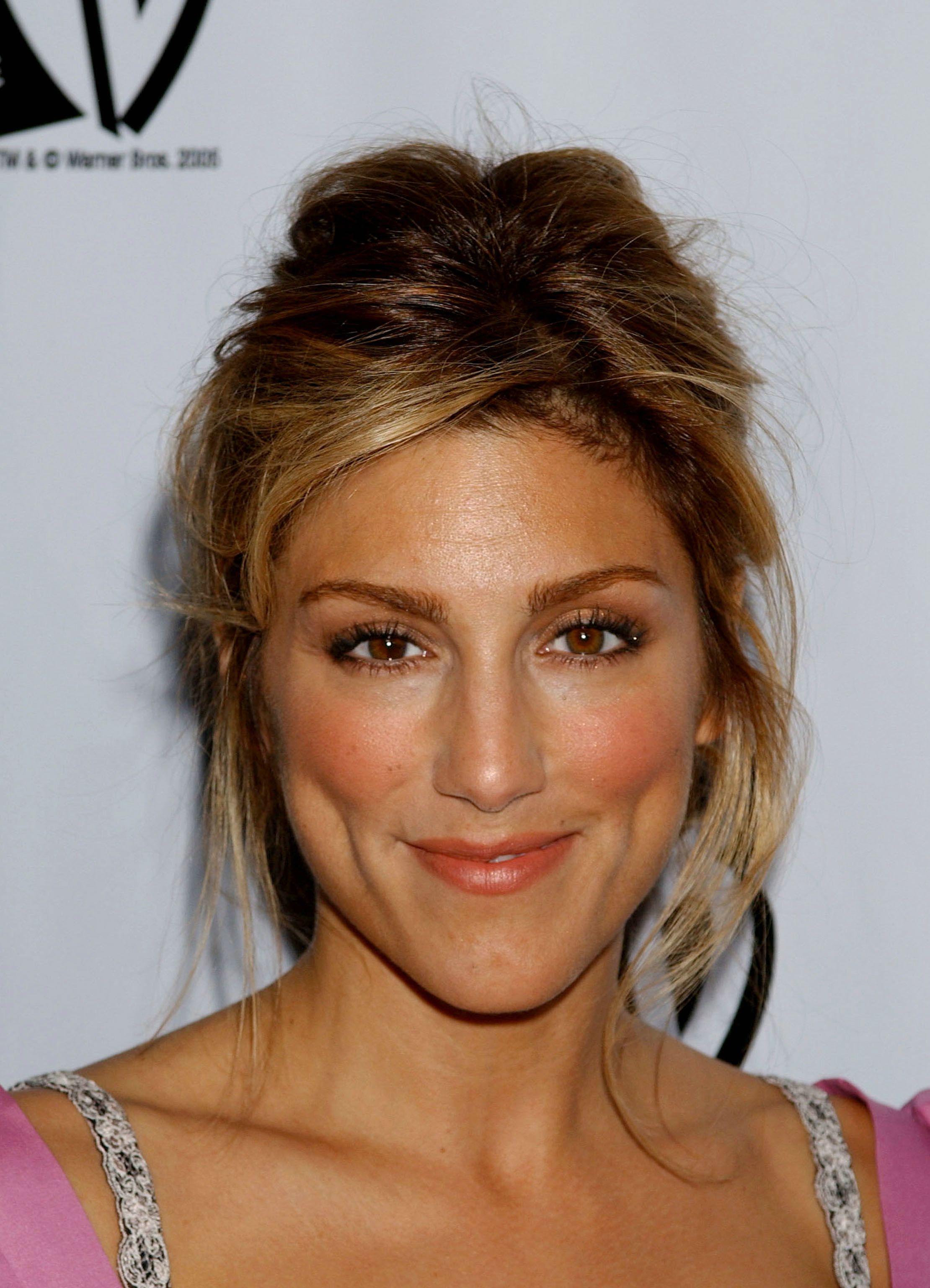 Jennifer Esposito - More Free Pictures.