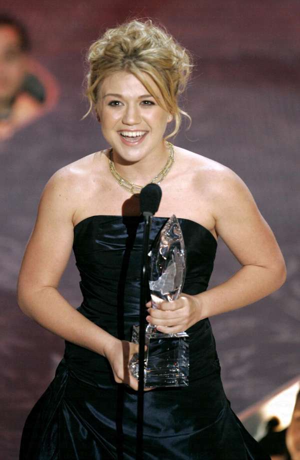 Kelly Clarkson 01