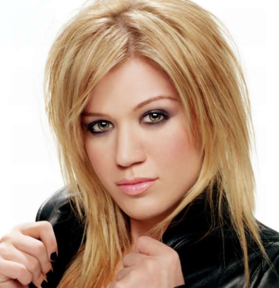 Kelly Clarkson 11