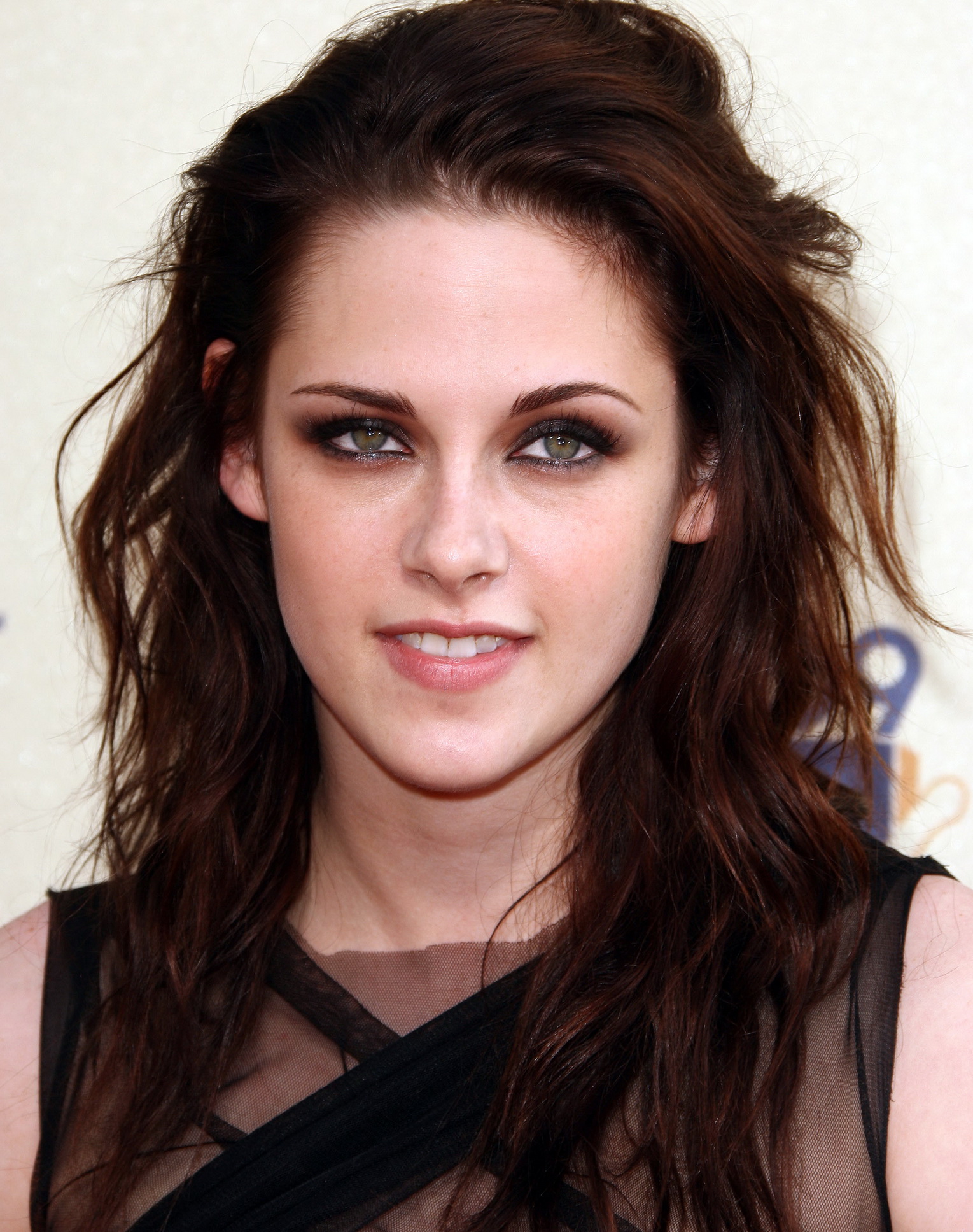 Kristen Stewart - More Free Pictures 3.