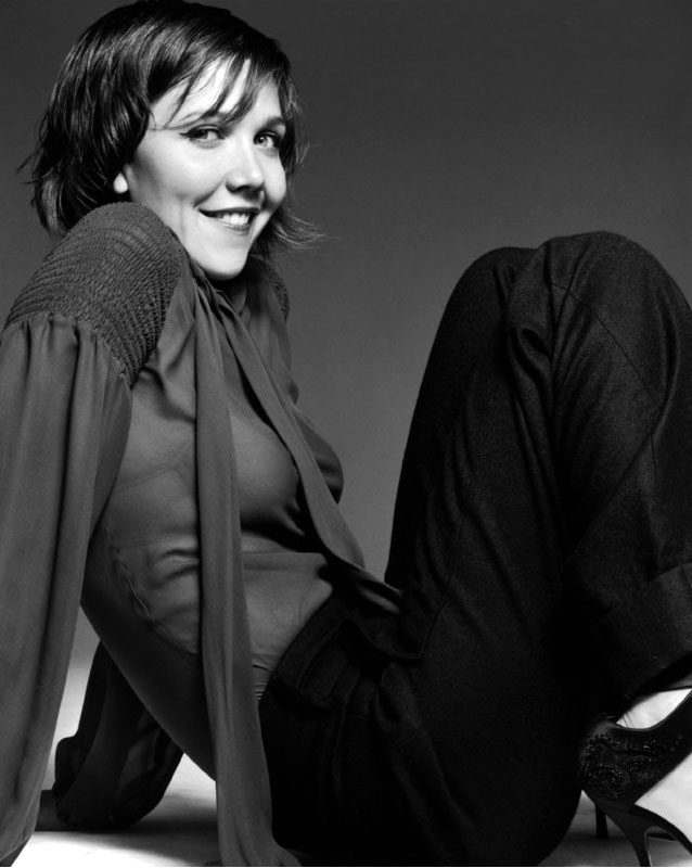 Maggie Gyllenhaal 13