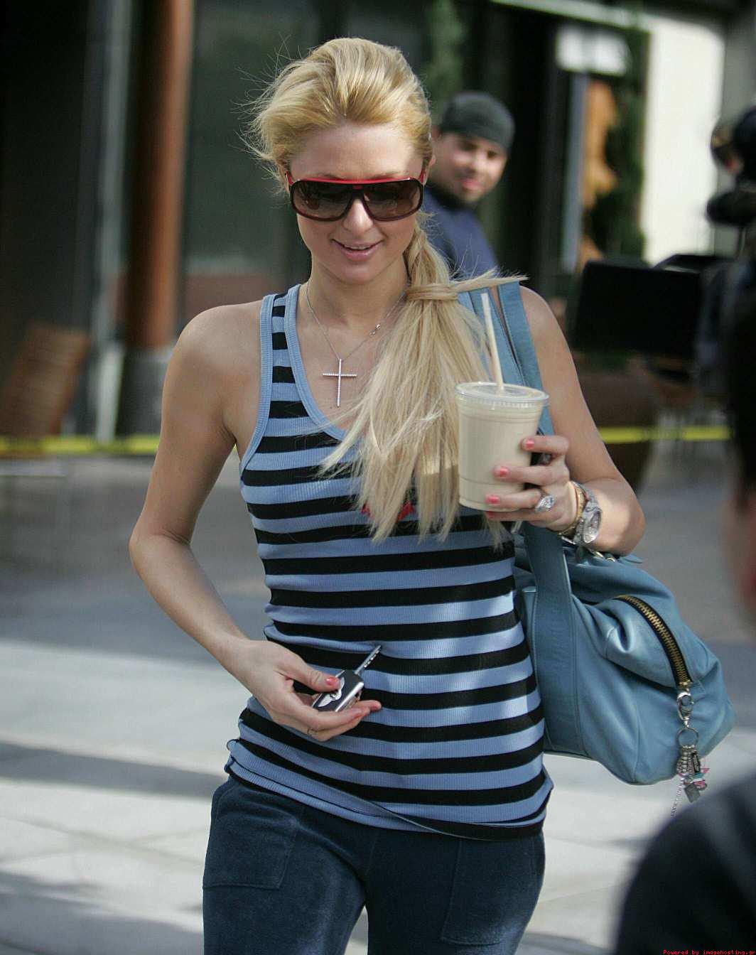 Paris Hilton - More Free Pictures 3.