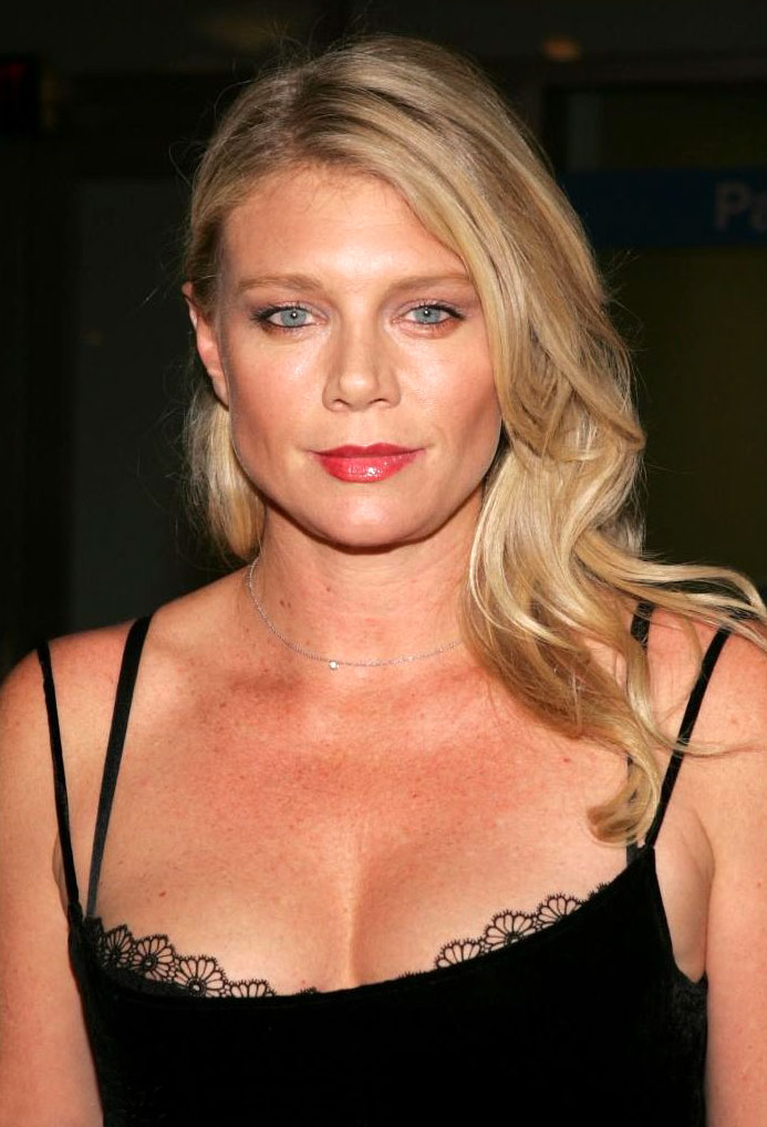 Peta Wilson 15