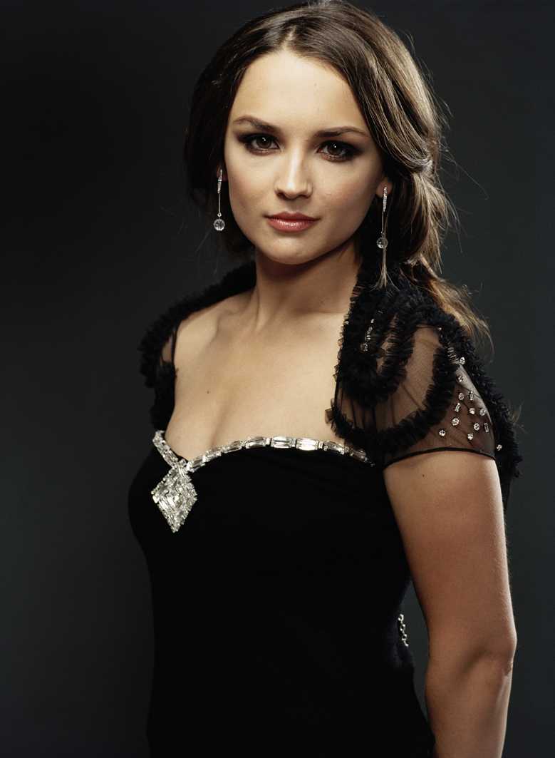 Rachael Leigh Cook - More Free Pictures 1.